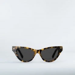 Machete Suzy - Sunglasses In Classic Tortoise THE SPOTLIGHT