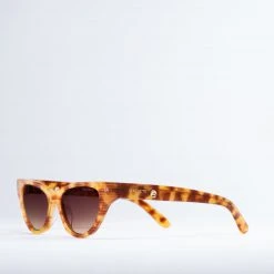 Machete Suzy Sunglasses In Light Tortoise Stripe